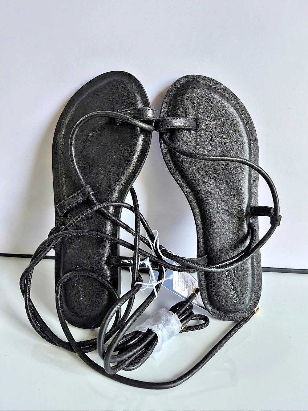 Universal Thread Lavinia Toe-Wrap Thong Sandal Black